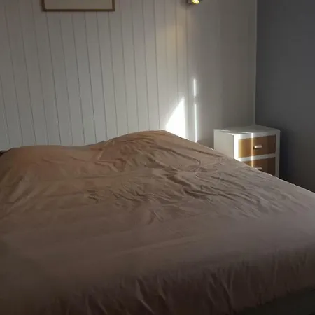 Du Quai لي سابلِ دولونْ